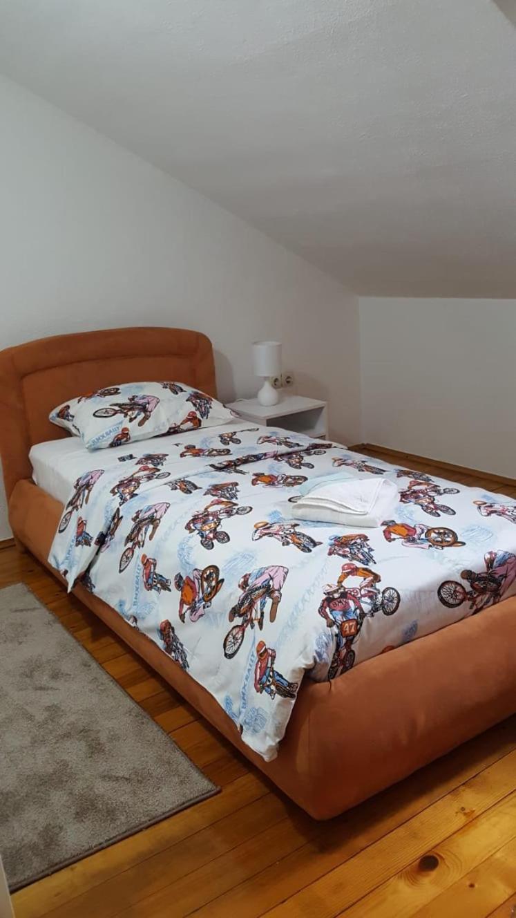 Apartman "Em" Bihać Exterior foto